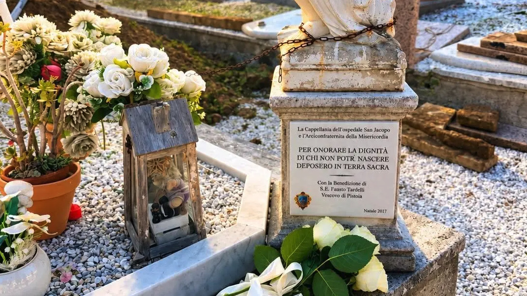 Per la sinistra seppellire e piangere un figlio mai nato «non serve» 1